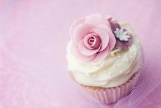 Wedding Cupcake-Ruth Black-Photographic Print