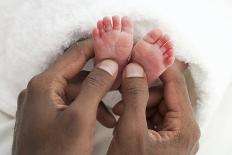 Baby's Feet-Ruth Jenkinson-Laminated Photographic Print