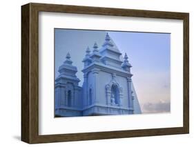 Ruvanvelisaya Dagoba-Jon Hicks-Framed Photographic Print