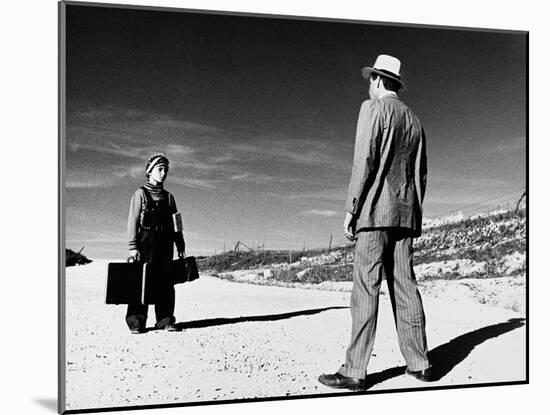 Ryan ONeal, Tatum ONeal, Paper Moon, 1973-null-Mounted Photographic Print