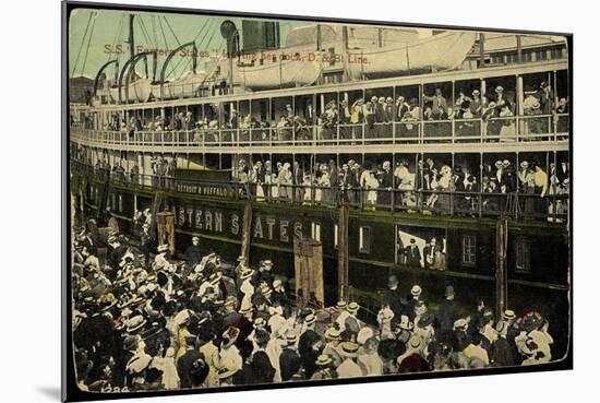 S.S. Eastern States, D&B Line, Dampfschiff-null-Mounted Giclee Print