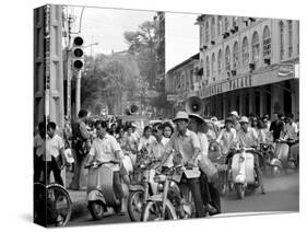 Saigon Curfew 1975-Nick Ut-Stretched Canvas