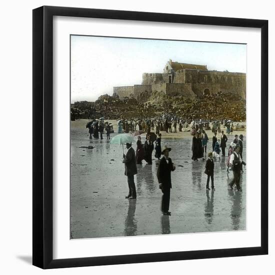 Saint-Malo (Ille-Et-Vilaine, France), the Beach and the National Fort, Circa 1870-Leon, Levy et Fils-Framed Photographic Print