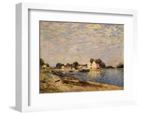 Saint-Mammes, on the Banks of the Loing; Saint-Mammes, Les Bord Du Loing, 1884-Alfred Sisley-Framed Giclee Print