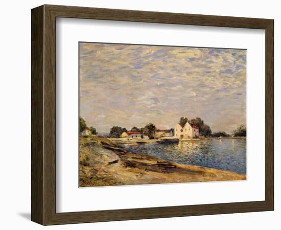 Saint-Mammes, on the Banks of the Loing-Alfred Sisley-Framed Giclee Print