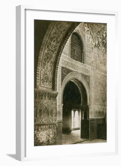 Sala de las dos Hermanas, Alhambra-Science Source-Framed Giclee Print