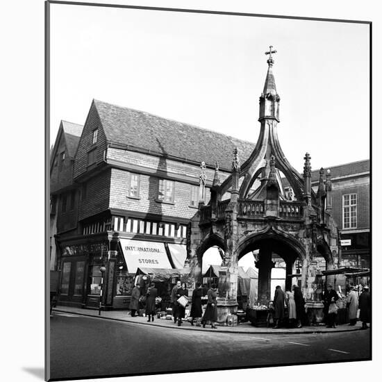 Salisbury, 1952-Daily Mirror-Mounted Photographic Print