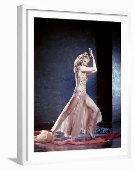 SALOME by William Dieterle with Rita Hayworth, 1953 (photo)-null-Framed Photo