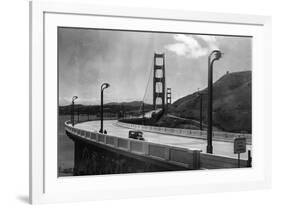 San Francisco, CA View of Golden Gate Bridge Photograph - San Francisco, CA-Lantern Press-Framed Art Print