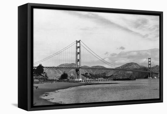 San Francisco, CA View of Golden Gate Bridge Photograph - San Francisco, CA-Lantern Press-Framed Stretched Canvas