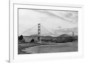 San Francisco, CA View of Golden Gate Bridge Photograph - San Francisco, CA-Lantern Press-Framed Art Print