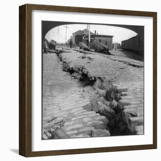 San Francisco Earthquake-null-Framed Giclee Print