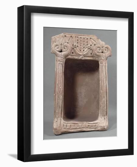 Sanctuaire domestique (paraît correspondre à un culte idolâtrique); terre cuite rose-null-Framed Premium Giclee Print