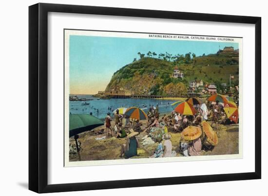Santa Catalina Island, California - Crowded Beach Scene-Lantern Press-Framed Art Print