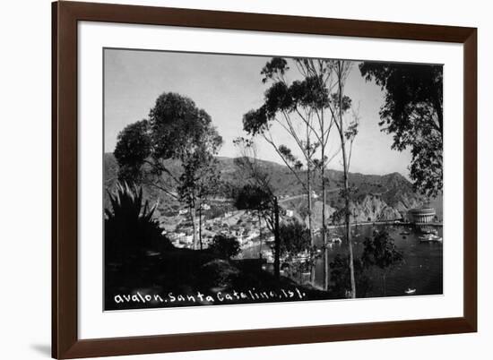 Santa Catalina Island, California - View of Avalon-Lantern Press-Framed Art Print