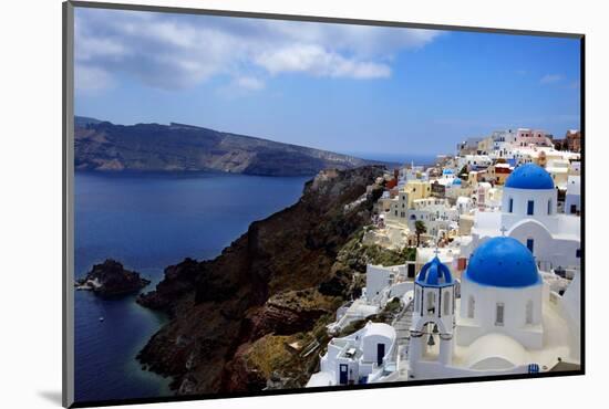 Santorini-mikdam-Mounted Photographic Print