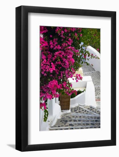 Santorini-mikdam-Framed Photographic Print