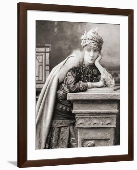 Sarah Bernhardt portrait by Napoleon Sarony-Napoleon Sarony-Framed Photographic Print