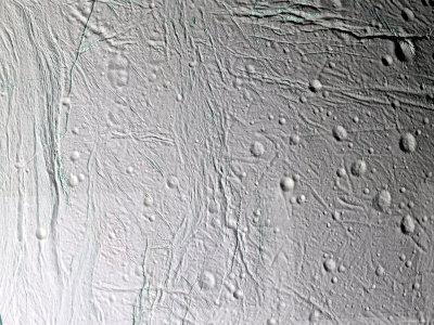 https://imgc.allpostersimages.com/img/posters/saturn-s-moon-enceladus_u-L-P61EO10.jpg?artPerspective=n