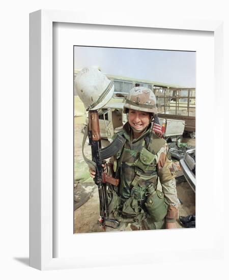 Saudi Arabia Army U.S. Troops Women Tanya Brinkley-David Longstreath-Framed Photographic Print