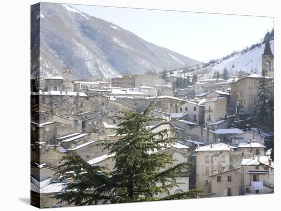 Scanno, Abruzzi, Italy, Europe-Oliviero Olivieri-Stretched Canvas