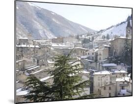 Scanno, Abruzzi, Italy, Europe-Oliviero Olivieri-Mounted Photographic Print