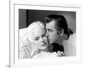 SCARAMOUCHE, 1952 directed by GEORGE SIDNEY Janet Leigh and Stewart Granger (b/w photo)-null-Framed Photo