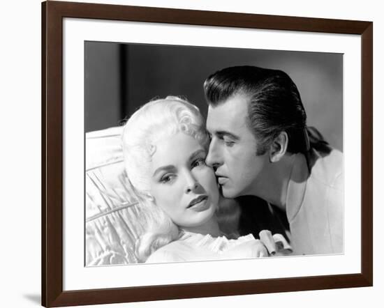 SCARAMOUCHE, 1952 directed by GEORGE SIDNEY Janet Leigh and Stewart Granger (b/w photo)-null-Framed Photo