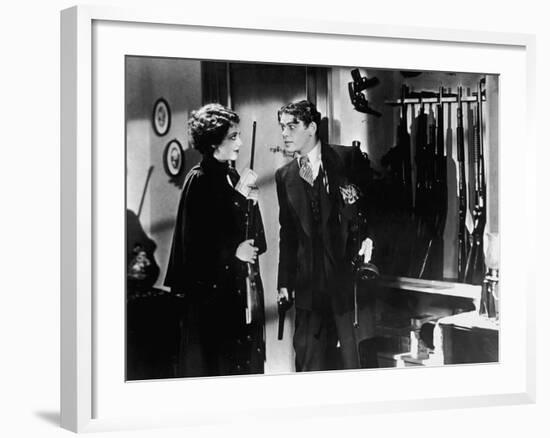SCARFACE, 1932 directed by HOWAR HAWKS AND RICHARD ROSSON Ann Dvorak and Paul Muni (b/w photo)-null-Framed Photo