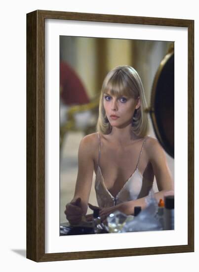 SCARFACE, 1983 directed by BRIAN by PALMA Michelle Pfeiffer (photo)-null-Framed Photo