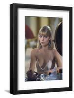 SCARFACE, 1983 directed by BRIAN by PALMA Michelle Pfeiffer (photo)-null-Framed Photo