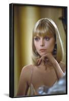 Scarface 1983 Directed by Brian De Palma Michelle Pfeiffer-null-Framed Photo