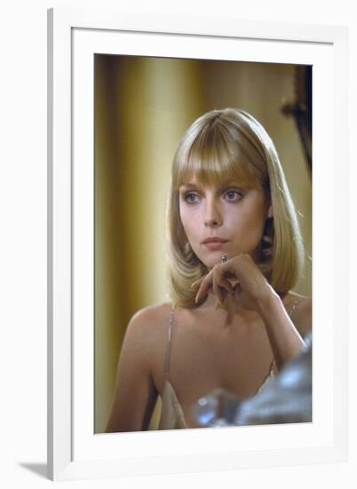 Scarface 1983 Directed by Brian De Palma Michelle Pfeiffer-null-Framed Photo