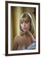 Scarface 1983 Directed by Brian De Palma Michelle Pfeiffer-null-Framed Photo