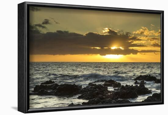 Scenic of Ocean Sunset, Kihe, Maui, Hawaii, USA-Jaynes Gallery-Framed Photographic Print