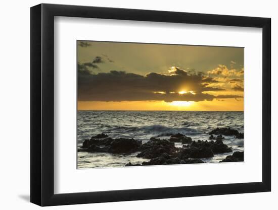 Scenic of Ocean Sunset, Kihe, Maui, Hawaii, USA-Jaynes Gallery-Framed Photographic Print