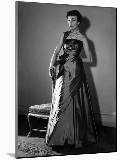 Schiaparelli Gown 1950S-null-Mounted Photographic Print