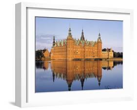 Schloss Frederiksborg, Sjaelland, Denmark-Danielle Gali-Framed Photographic Print