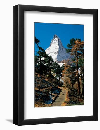 Schreckhorn Berner Oberland-null-Framed Art Print