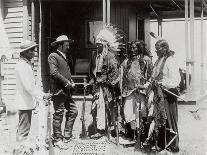 Native Americans Talking to American Military Personnel-Science Source-Giclee Print