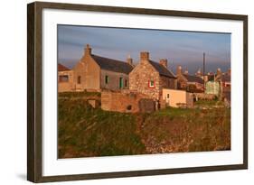 Scotland, Buchan Ness, Houses-Thomas Ebelt-Framed Photographic Print