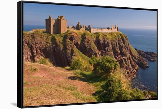 Scotland, Dunnottar Castle-Thomas Ebelt-Framed Stretched Canvas