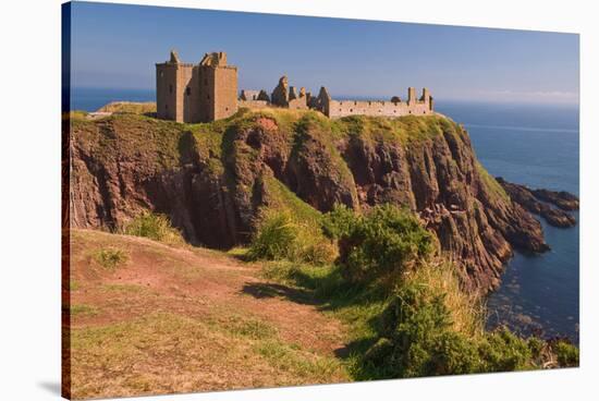 Scotland, Dunnottar Castle-Thomas Ebelt-Stretched Canvas