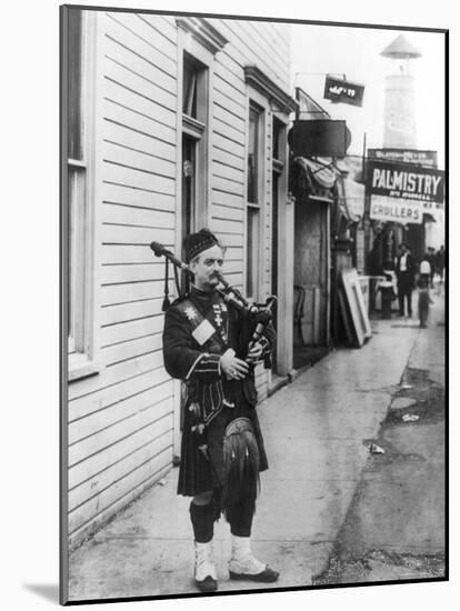 Scottish Bagpiper-Irving Underhill-Mounted Photo