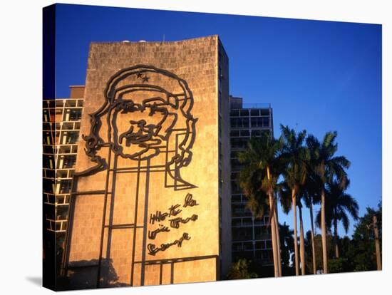 Sculpture of Che Guevara in the Plaza De La Revolucion, Havana, Cuba-Charlotte Hindle-Stretched Canvas