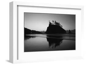 Sea Stacks, Second Beach, Olympic National Park, Washington, USA-Inger Hogstrom-Framed Photographic Print