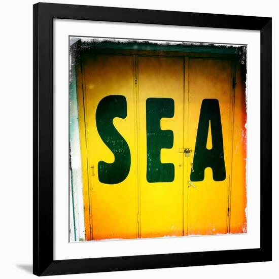 Sea-Craig Roberts-Framed Photographic Print