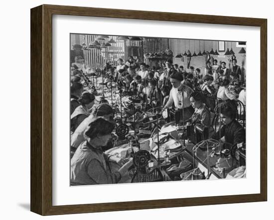 Seamstresses of the National Union of Women, Frankfurt Am Main, World War I, 1915-null-Framed Giclee Print