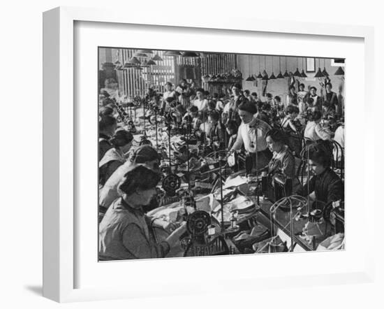 Seamstresses of the National Union of Women, Frankfurt Am Main, World War I, 1915-null-Framed Giclee Print