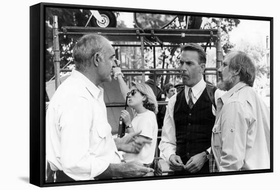 Sean Connery, Kevin Costner and le realisateur Brian by Palma sur le tournage du film Les incorrupt-null-Framed Stretched Canvas